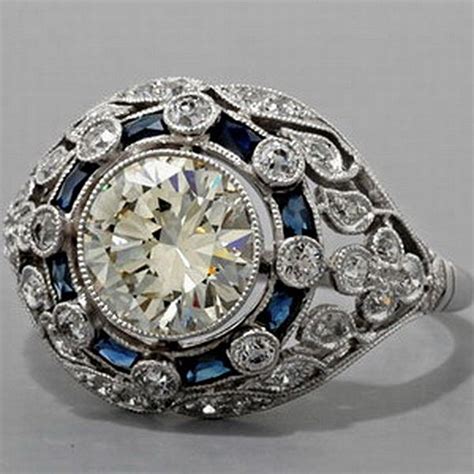 Exquisite antique wedding rings for bride - Wedding Clan