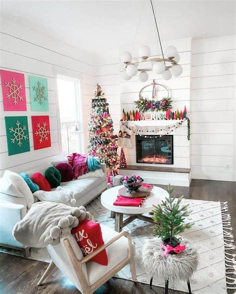 35 Festive Ways to Use Snowflake Christmas Ornaments