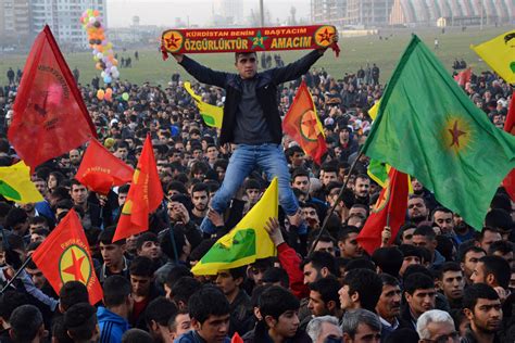 Kurds In Syria And Turkey Celebrate Kurdish Ypg Fighters Kobani Victory