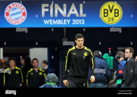 Borussia Dortmunds Lewandowski During Training Session At Wembley