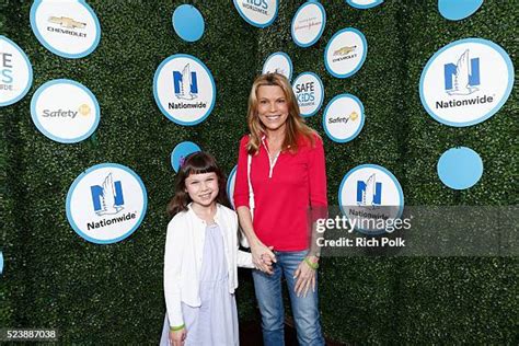 Vanna White Kids Photos and Premium High Res Pictures - Getty Images