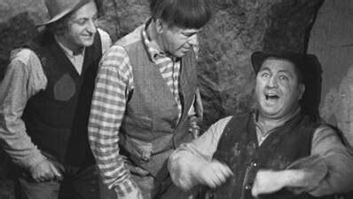 Watch The Three Stooges Season 4 Episode 6: Cash and Carry | TVGuide.com