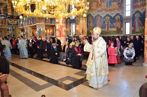 Liturghie arhierească în biserica Nașterea Maicii Domnului din Deva