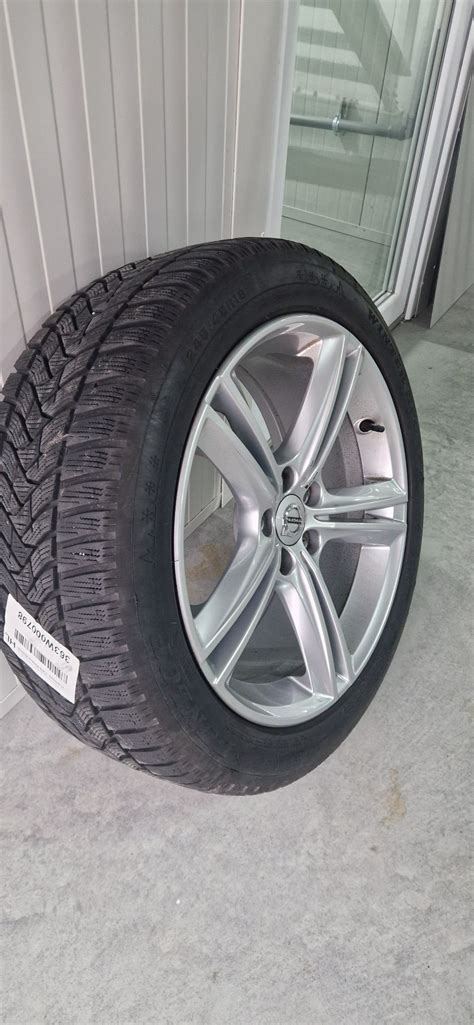 Set Jante Originale Volvo 18 Inch V90 S90 Cu Anvelope Iarna Dunlop