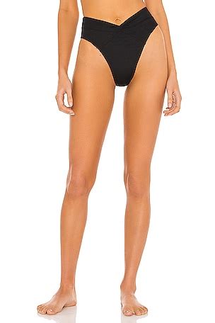 L SPACE Ringo Bikini Top In Black REVOLVE