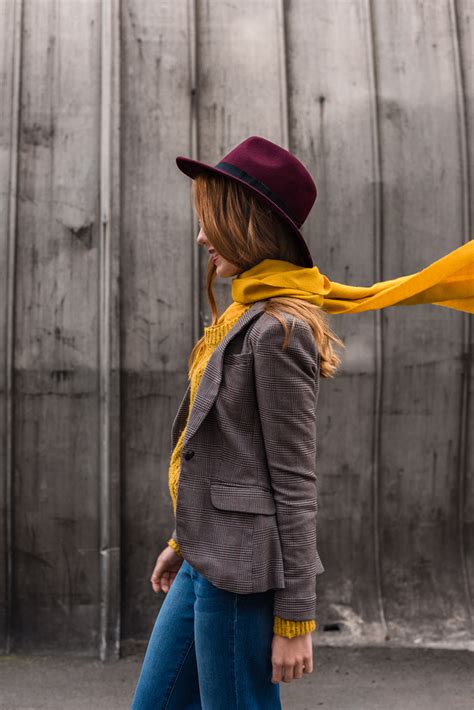 What Is A Fedora Hat And How Do You Wear This Cool Accessory?