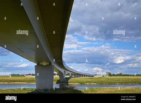 Elbe Bridge Muhlberg Hi Res Stock Photography And Images Alamy