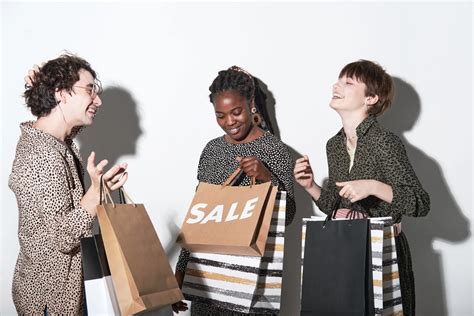 The Psychology of Impulse Buying and how to Avoid it
