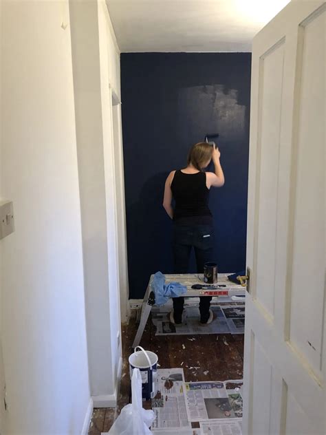 How-to-paint-walls-without-leaving-streaks - Emily May Designs