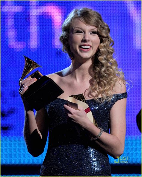 Taylor Swift Wins Album Of The Year Grammy For Fearless Photo