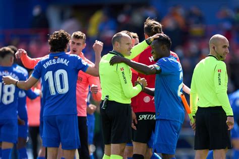 Watch Hilarious Moment Referee Dubbed ‘the Spanish Mike Dean Shows