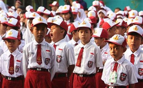 Mulai Tahun Depan Siswa Wajib Senam Pagi Dan Nyanyi Indonesia Raya