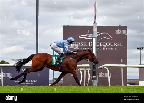 Racing Handicap Thirsk Racecourse Hi Res Stock Photography And Images