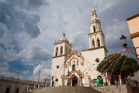 Santiago Ap Stol Parish Church Escapadas