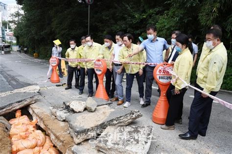 “광주광역시의회 교육문화위원회 집중호우 피해학교 현장 방문”동아여중·고 한울초 피해 복구 상황점검