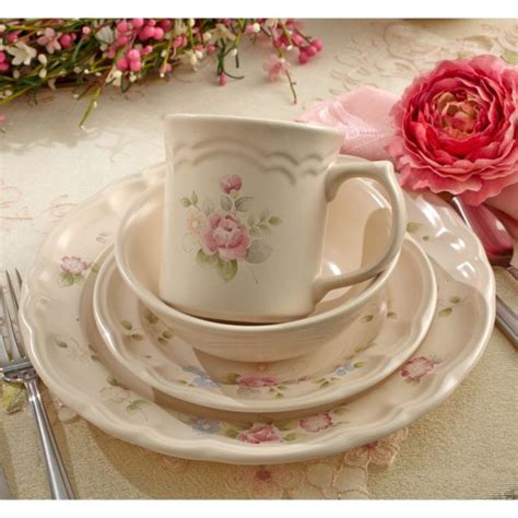 Floral Dinnerware Sets To Create An Enchanting Garden Tablescape The