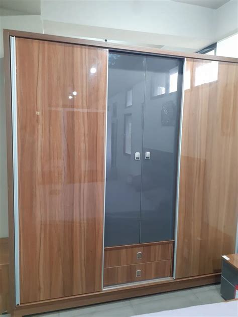 Wooden 3 Door Sliding Wardrobe Without Mirror At 70000 Piece In