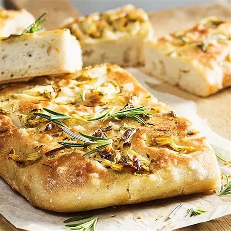 Focaccia med kronärtskocka citron och örter Recept ICA se