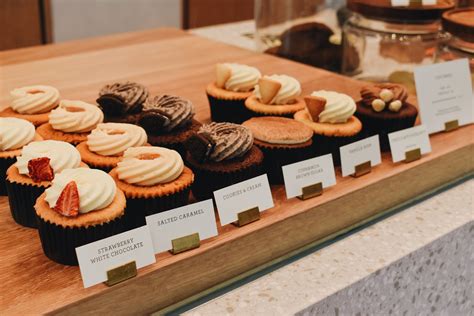 Plain Vanilla: Cupcakes, Brunch, Bakes and More at a New Outlet Along Neil Road — Blake Erik.