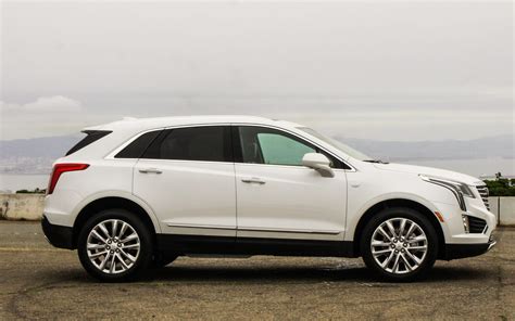 Cadillac debuts the first of its new SUVs with the XT5 (pictures) - CNET