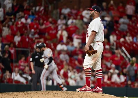 Dodgers Albert Pujols Makes Pitching Debut In Cardinals Giants Blowout