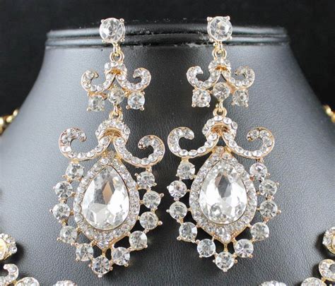 Stunning Clear Austrian Rhinestone Crystal Necklace Earrings Set