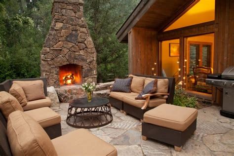 47 Unique Outdoor Fireplace Design Ideas