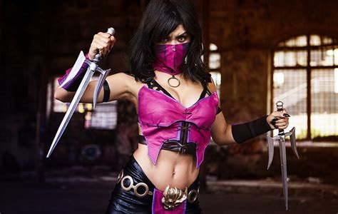 Mortal Kombat Female Characters Cosplay