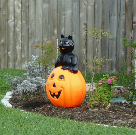 Three Foot Tall Plastic Blow Mold Black Cat On Jol Halloween Items