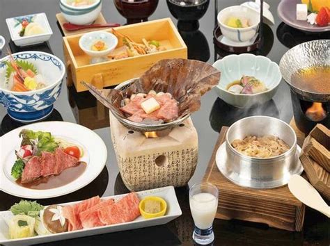 望川館の「a5ランク飛騨牛満載ごっつぉう会席」20760円～！ ＜六花選＞ 【ゆこゆこ】