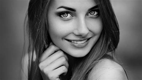 Looking At Viewer Portrait Women Brunette Michaela Isizzu Smiling