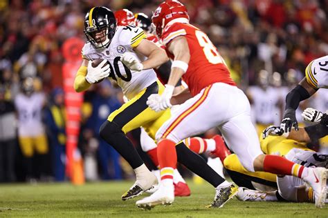 T.J. Watt return reportedly pushed back after knee surgery