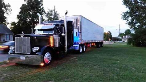 Peterbilt 379 Exhd 1999 Sleeper Semi Trucks