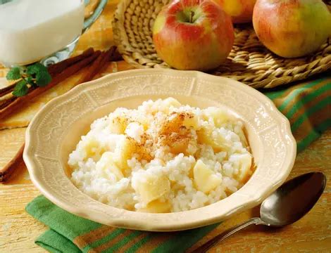 Budinca De Orez Cu Mere Retete Culinare Romanesti Si Din Bucataria