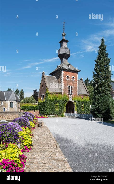 Entrance Gate Of The 16th Century Château De Jehay Jehay Castle