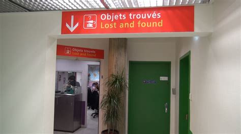 Les Objets Les Plus Insolites Trouv S Dans Un A Roport Lost Found