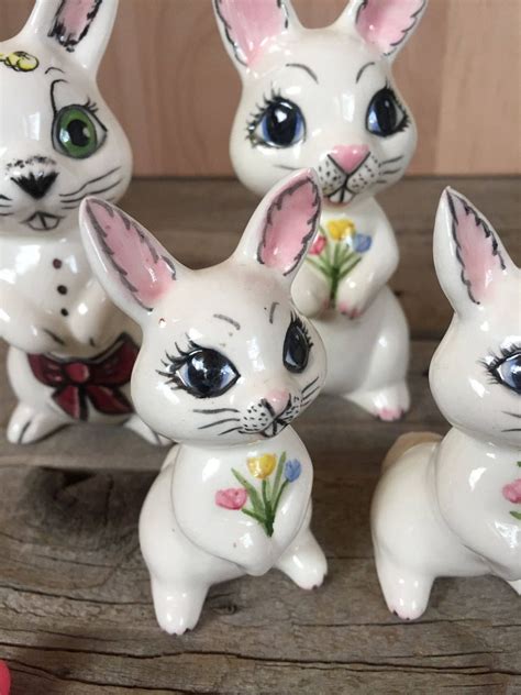 Vintage Set Of 4 Hand Painted Ceramic Big Eyed Bunny Rabbits Etsy