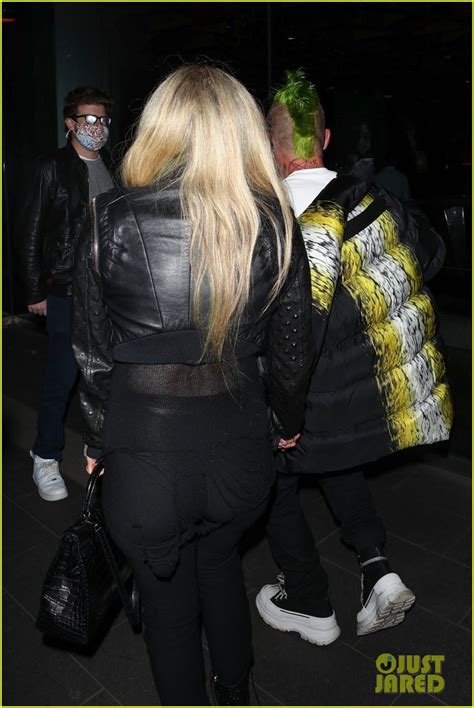 Photo: avril lavigne mod sun hold hands 14 | Photo 4524361 | Just Jared: Entertainment News