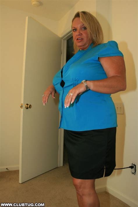 More Of My Favourie Women Chubby Mature Blonde Popping Out Her
