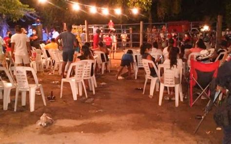 Dispersan a más de 500 personas de jaripeo en Puerto Marqués covid