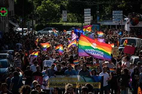 Fotogaleria Marcha Lgbti Pintou Lisboa As Cores Do Arco Ris