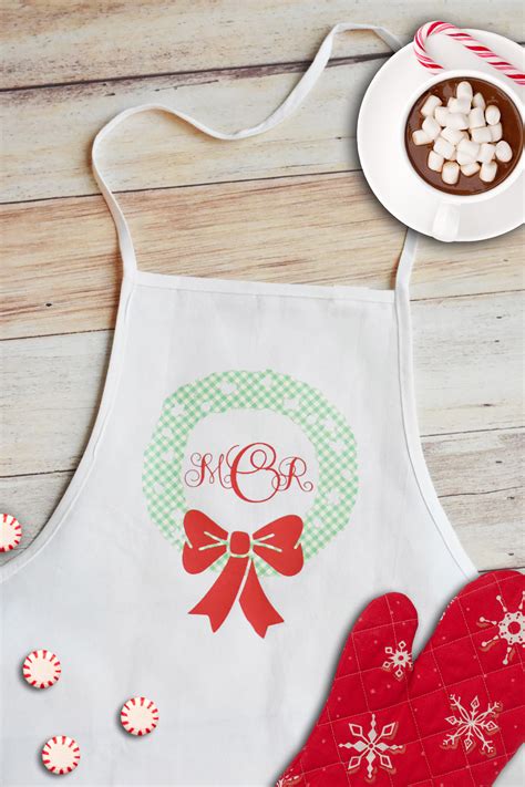 Monogrammed Apron Gift - Martha Stewart Cricut - Pineapple Paper Co.