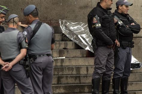 G Tiroteio Em Frente Catedral Da S Deixa Dois Mortos Not Cias