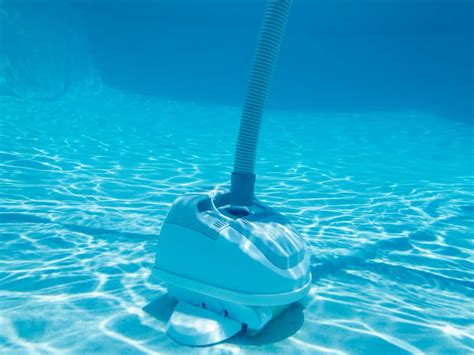 Best Pool Vacuums 2019 - Liquid Image