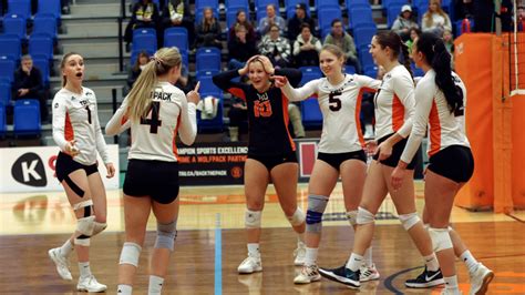 Tru Womens Volleyball Fall To 3rd Ranked Thunderbirds Cfjc Today