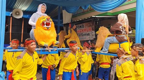 Spesial Keluarga Hajat Naik Sisingaan Nih Sisingaan Mekar Sawargi