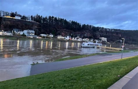 Steigende Wasserst Nde Regen Und Tauwetter Lassen Mosel Und Rhein Steigen