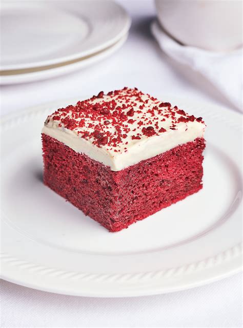 One Layer Red Velvet Cake | RICARDO