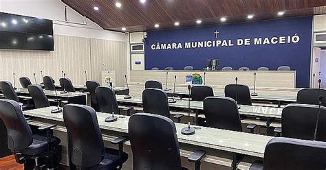 Câmara de Maceió aprova 10 de aumento para seus servidores ganho real