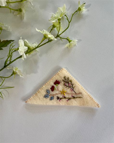 Floral Felt Corner Bookmark Hand Embroidered Bookmarks Book Etsy Uk